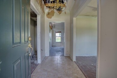 3409 Thames Pl._JAT05374