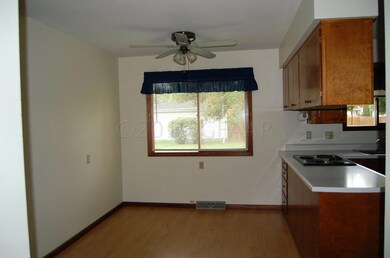 1718 S 19th St, Grand Forks, ND 58201 - photo 5