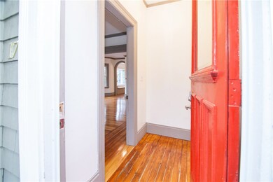 17 Everett Ave, Providence, RI 02906 - photo 4