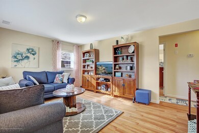 05-Family Room