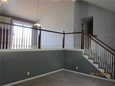 731 Chelsea Ct, Raymore, MO 64083 - photo 3