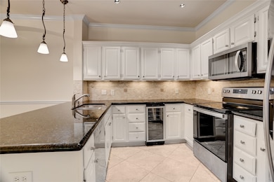 The Renaissance at River Oaks unit B109, Houston, TX 77019 - photo 5