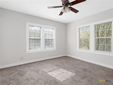 1013 Sacramento, San Antonio, TX 78201 - photo 7