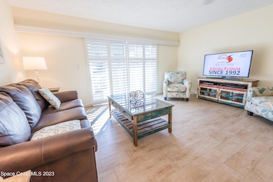 5200 Ocean Bch - Unit 112 -13