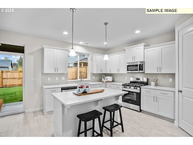 1547 Millican Creek St, Lafayette, OR 97111 - photo 2