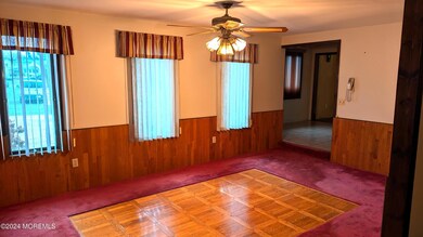 PXL_20241211_170439050