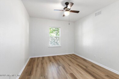07-Primary Bedroom