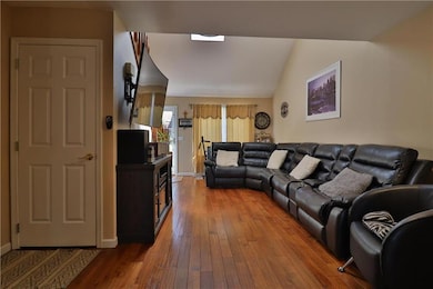 2743 Victoria Ln, Easton, PA 18045 - photo 7