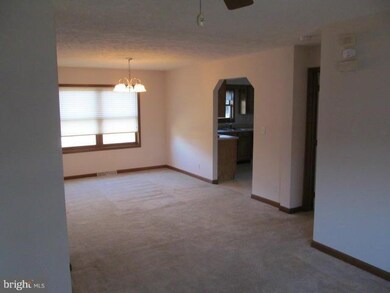 333 Norfolk Dr, Warrenton, VA 20186 - photo 6