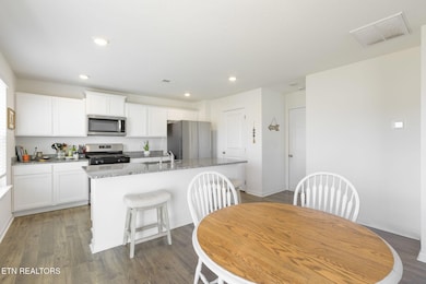 9-web-or-mls-011--FULL