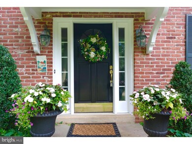 554 Canterbury Ln, Berwyn, PA 19312 - photo 2