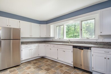 957 Stafford St, Rochdale, MA 01542 - photo 5