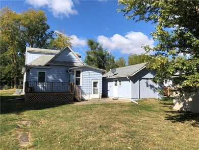 620 W 3rd St S, Newton, IA 50208 - photo 5