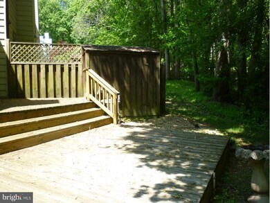 1576 Ivystone Ct, Silver Spring, MD 20904 - photo 4