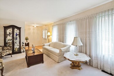 133 S Pershing Ave, Mundelein, IL 60060 - photo 6