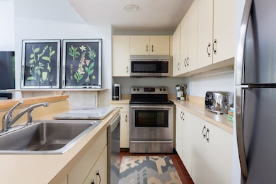 33 Worcester Square unit 4, Boston, MA 02118 - photo 4