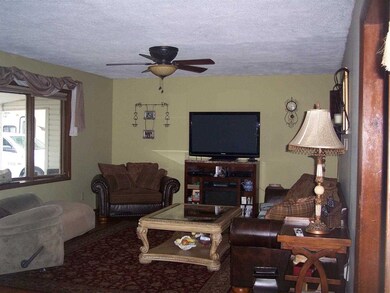 1199 E 700 S, Wabash, IN 46992 - photo 2