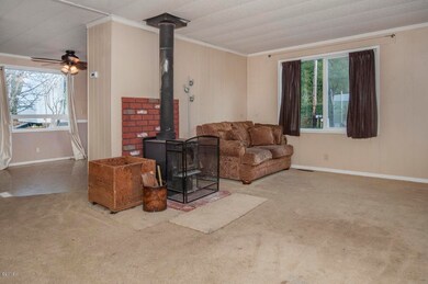 621 SE Reef Ave, Lincoln City, OR 97367 - photo 2