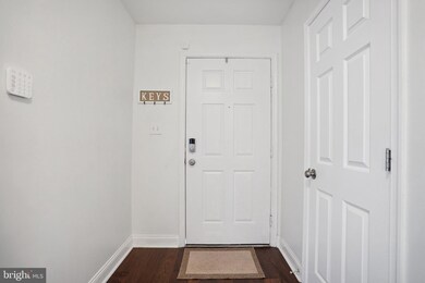 45603 Whitcomb Square, Sterling, VA 20166 - photo 3