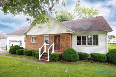 2215 Beecher St, Findlay, OH 45840 - photo 2