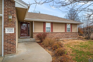 4516 SW Lakeside Dr, Topeka, KS 66610 - photo 4