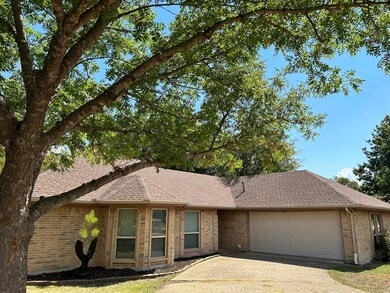 200 Douglas Dr, Wylie, TX 75098 - photo 2