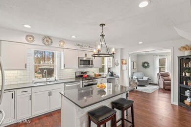 735 Downing St, Schenectady, NY 12309 - photo 5