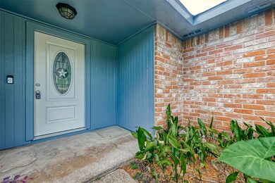 16118 Tibet Rd, Friendswood, TX 77546 - photo 6