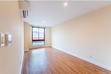 45-16 83rd St unit E2-J, Elmhurst, NY 11373 - photo 4