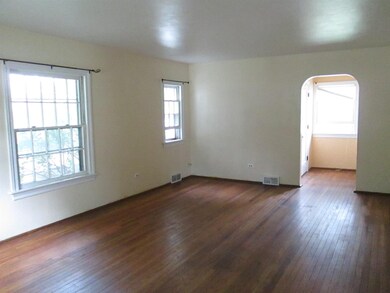 317 W Washington St, Culver, IN 46511 - photo 4