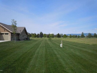 Common area and view of golf course