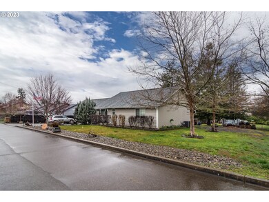 115 Arnold Ln, Myrtle Creek, OR 97457 - photo 2