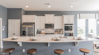 7951 Schaefer Crescent unit 106, Breinigsville, PA 18031 - photo 2