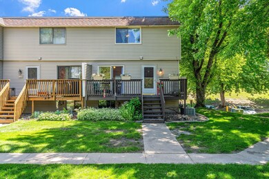 1-web-or-mls-6288 Meadowlark Ln N-3.jpg