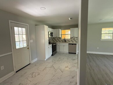 1321 N Woodcrest Ave, Denham Springs, LA 70726 - photo 4