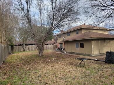 5230 Moss Glenn Ln, Houston, TX 77088 - photo 2