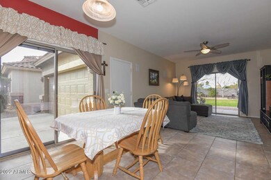 Breakfast Room-Family Room