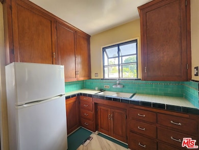 1163 N Genesee Ave unit 1163 1/2, West Hollywood, CA 90046 - photo 4