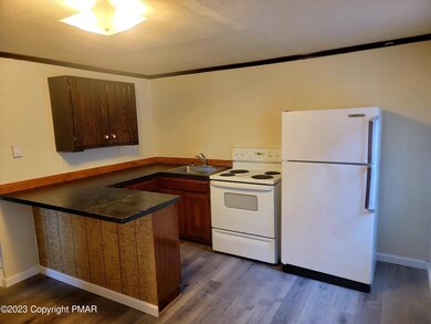 3910 Pennsylvania 447 unit 8, Cresco, PA 18326 - photo 2