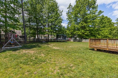 BACKYARD W/ REAR DECK