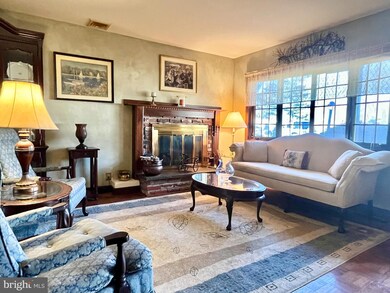 123 Cedar Dr, Doylestown, PA 18901 - photo 5