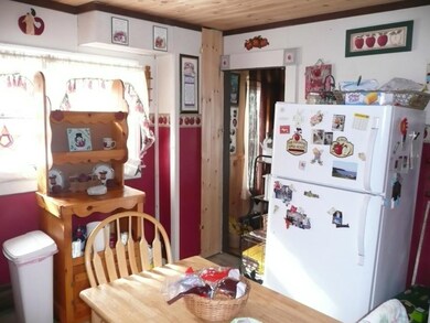 12 Daggett St, Milo, ME 04463 - photo 5