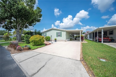 6335 Grove Pointe Dr SE, Winter Haven, FL 33884 - photo 2