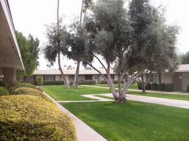 13621 N 111th Ave unit 15B, Sun City, AZ 85351 - photo 2