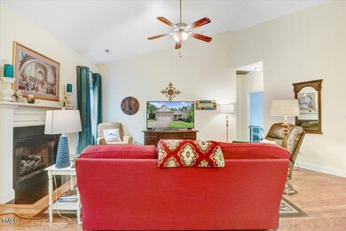 27-55 Ferntree Ln-27