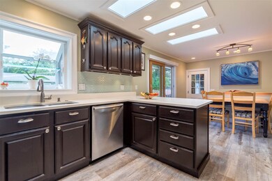 9 Suzanne Dr, Portsmouth, NH 03801 - photo 6