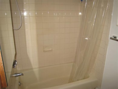 22 Union St unit B, Milford, MA 01757 - photo 5