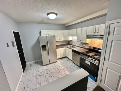 363 Hildreth St unit 11, Lowell, MA 01850 - photo 7