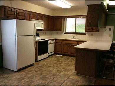 Kitchen. All kitchen appliances stay including ref