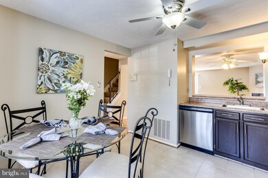 7204 Procopio Cir, Columbia, MD 21046 - photo 5